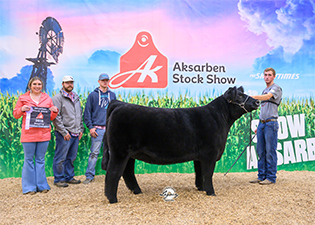Netzke Show Cattle Winners